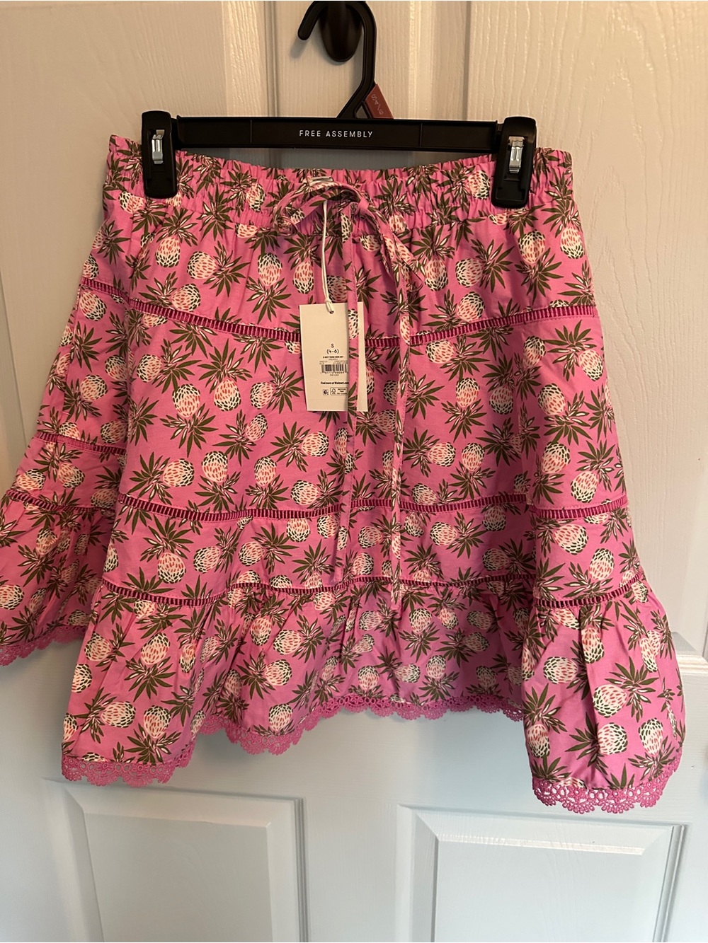 Free Assembly Pink Pineapple Print Tiered Mini Skirt